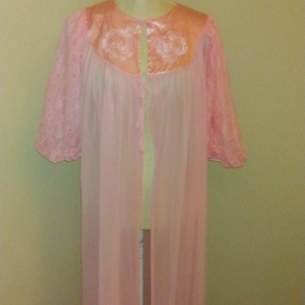 Vintage Pink Glamour Robe